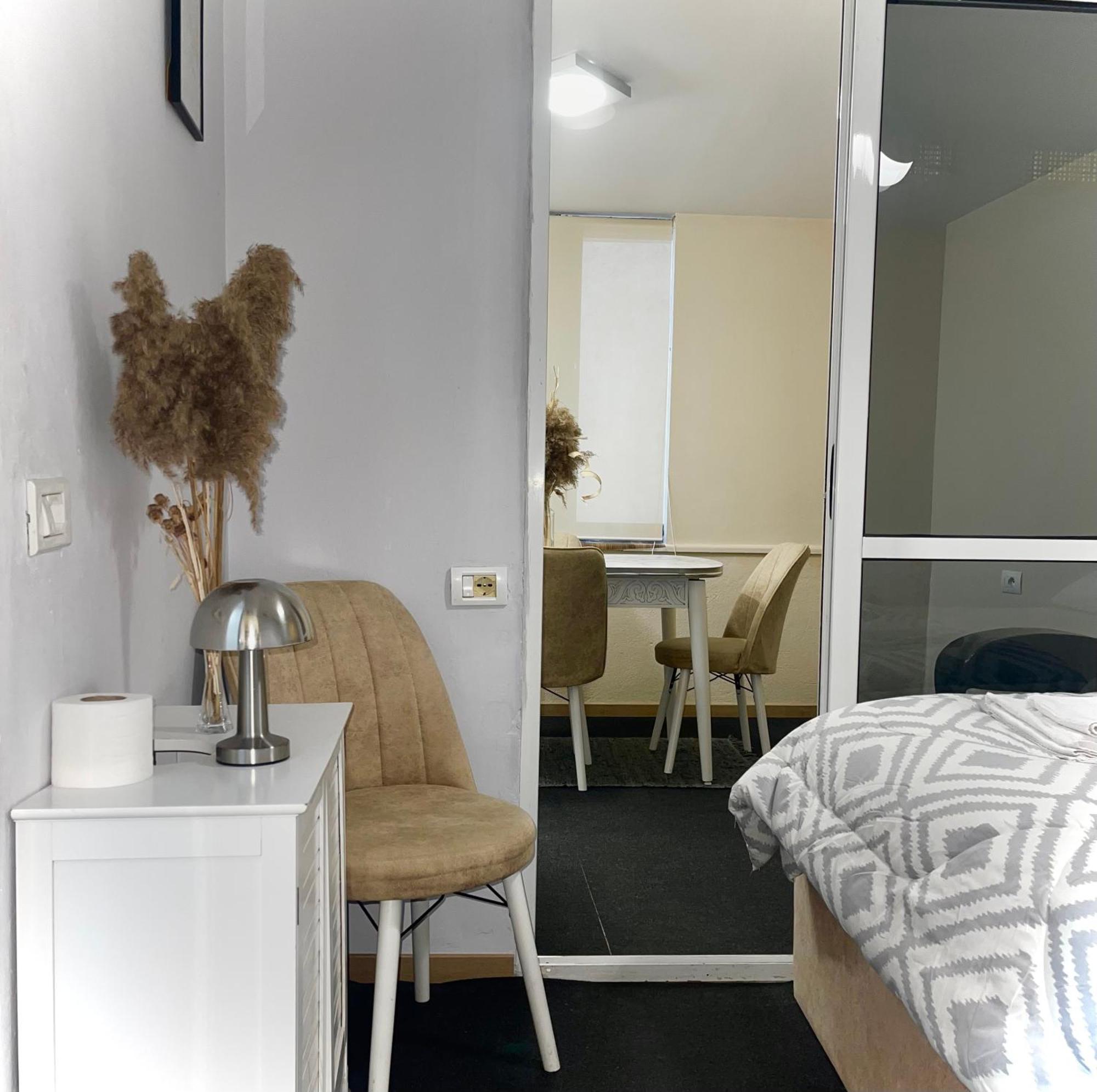 Citynest Apartments, 3-Minute Walk From The Skanderbeg Square Tirana Extérieur photo
